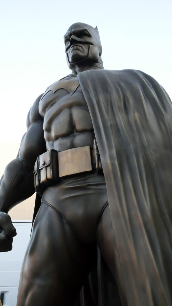 City of Burbank teams with dc to unveil monumental Batman statue produced and installed by #afaffoundry